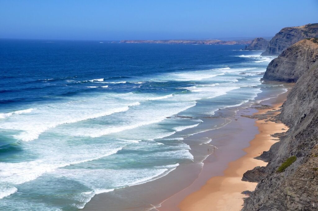 praia costa oeste algarve